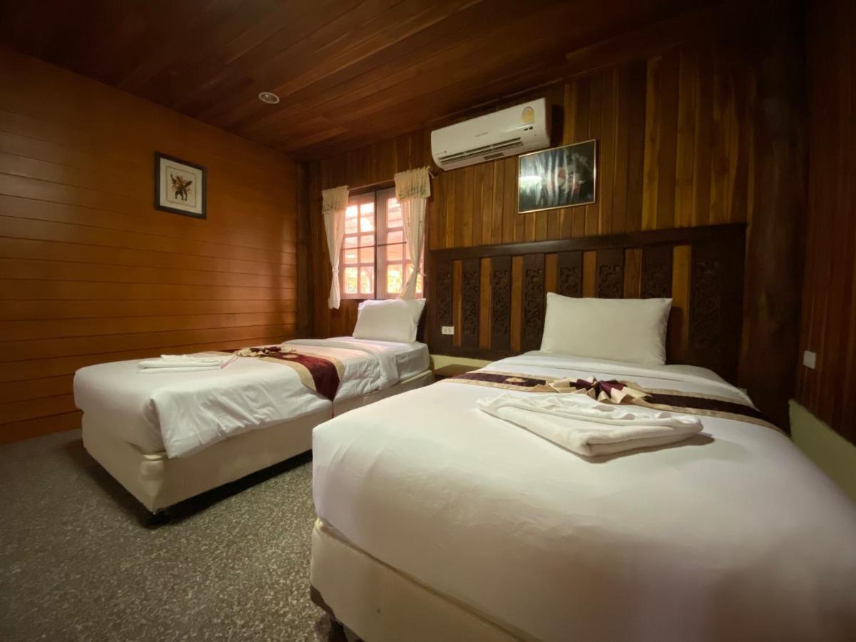 Yuwadee Resort Чалонг Екстериор снимка