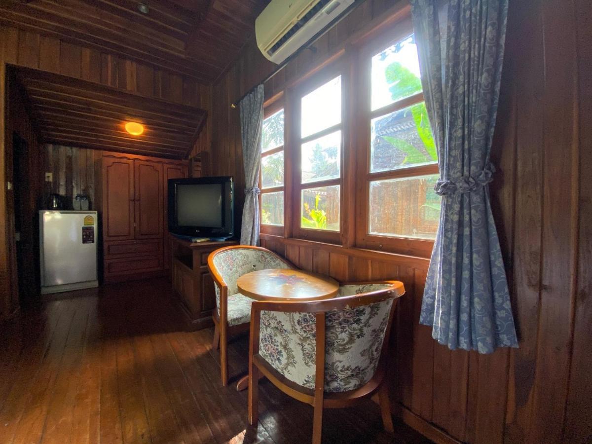Yuwadee Resort Чалонг Екстериор снимка