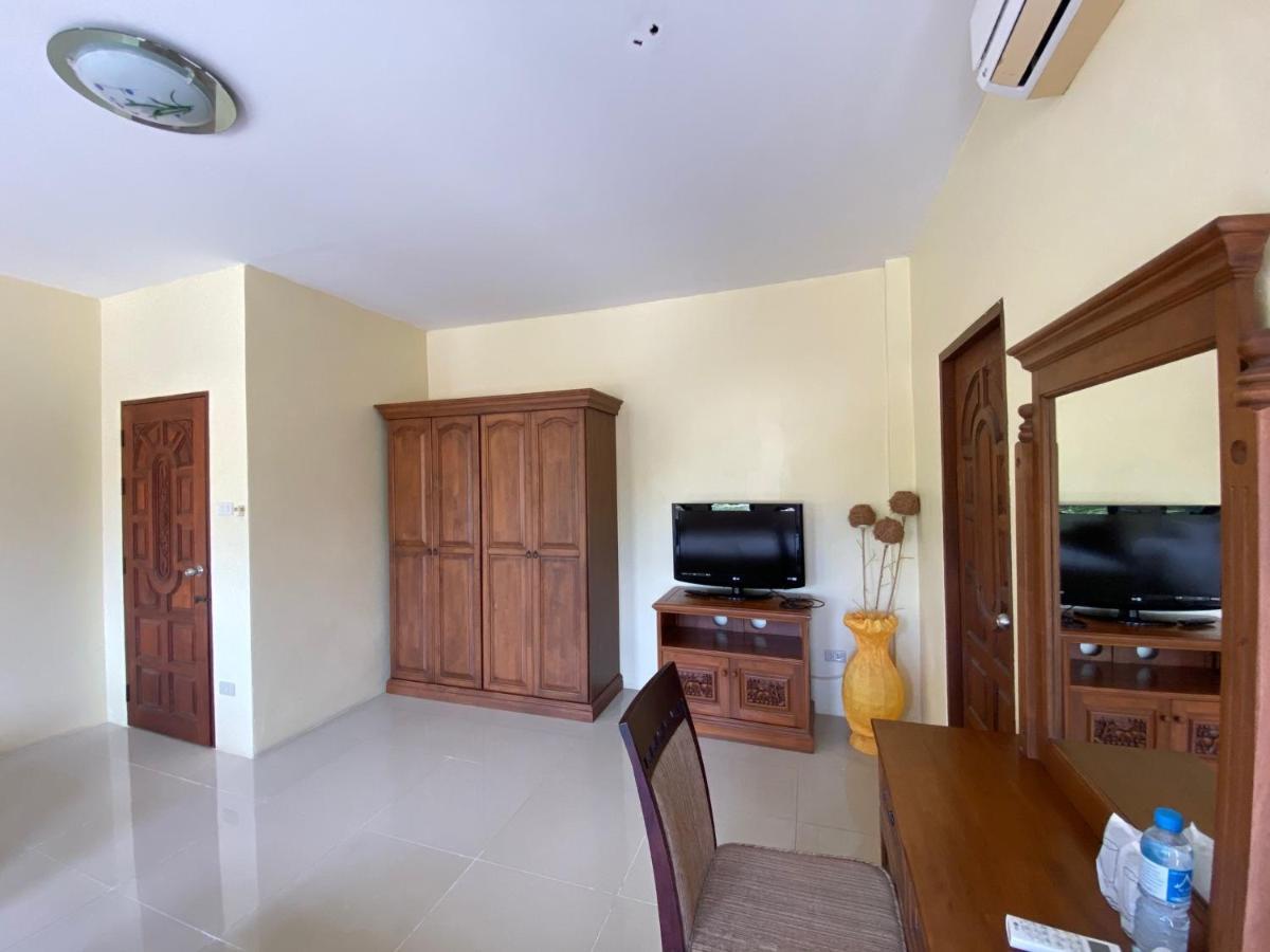 Yuwadee Resort Чалонг Екстериор снимка